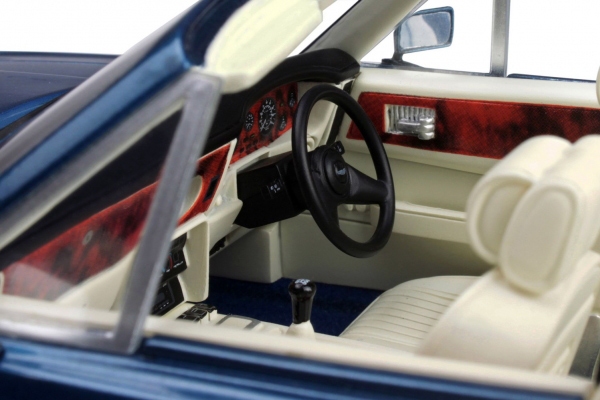 Aston Martin V8 Vantage Volante Image 3