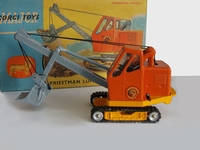 Priestman 'Cub' Shovel Image 1