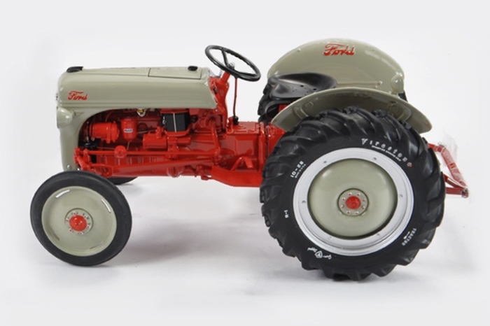 1952 Ford 8N Tractor